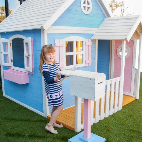 Velika drvena dečija kućica sa verandom KINDER HOME