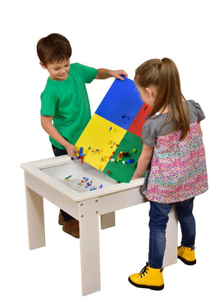 Dečiji sto sa 2 stolice, dvostrani, drveni set za učenje, crtanje, pisanje, slaganje konstruktora tipa LEGO - BELO/SIVA